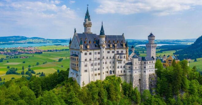 From Munich: Neuschwanstein and Linderhof Palaces Day Trip - Visit the Suspension Bridge, Marienbrücke
