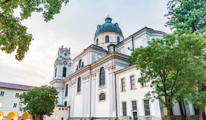 From Munich: Private Day Trip to Salzburg - Visit the Historic Old Town and Fortress
