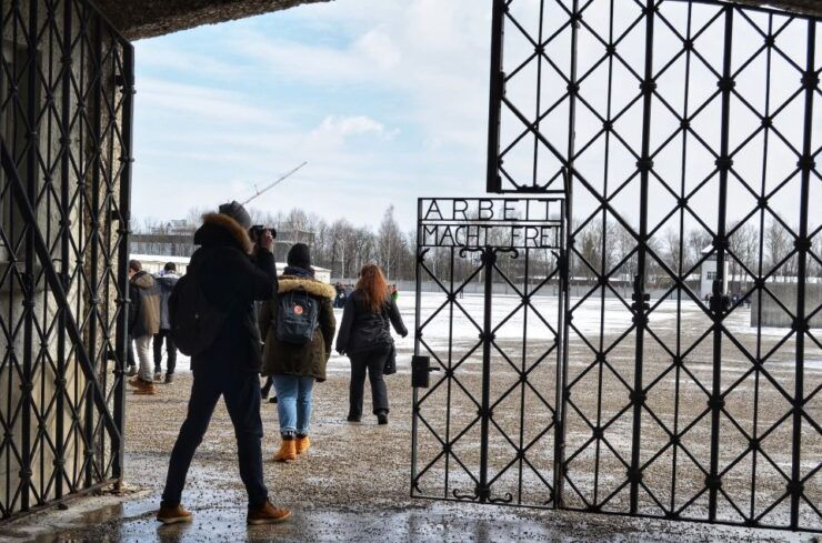 From Munich: Tour Del Sitio Memorial De Dachau En Español. - Immersive Experience at the Dachau Memorial Site