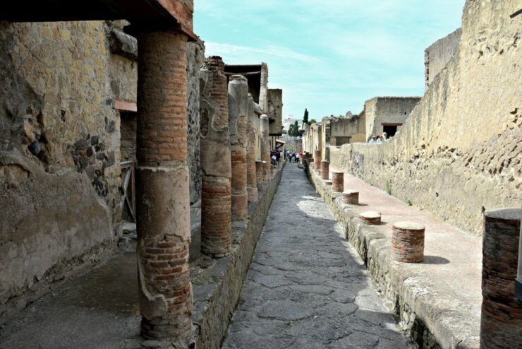 From Naples: 2-Hour Herculaneum Kid-Friendly Tour - Good To Know