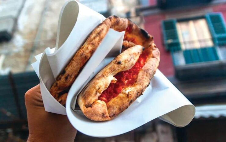 From Naples :Enjoy Reggia Di Caserta and Masaniellis Pizza - Itinerary