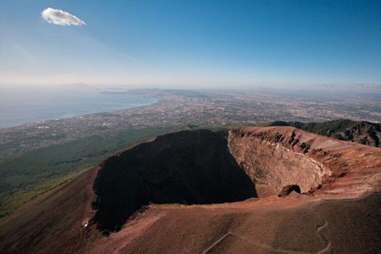 From Naples: Pompeii and Vesuvius Full-Day Tour with Lunch - Who This Tour Is Perfect For