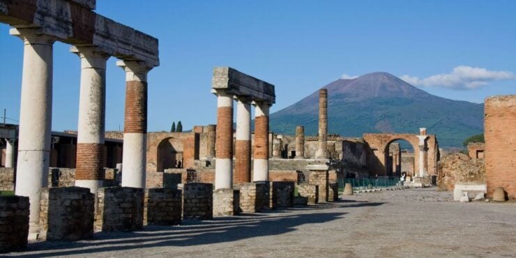 From Naples: Pompeii and Vesuvius Guided Day Trip With Lunch - Meeting Point and Reviews