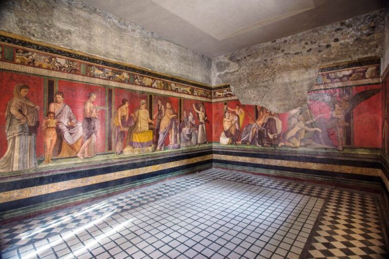 From Naples: Pompeii, Sorrento, and Positano Full-Day Tour - Exploring Pompeii