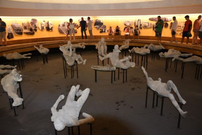 From Naples: Private Tour of Pompeii and Amalfi Coast - Itinerary