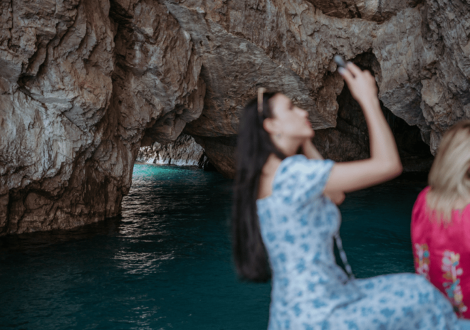 From Napoli: Luxury Boat Tour of Capri & Amalfi Coast - Meeting Location