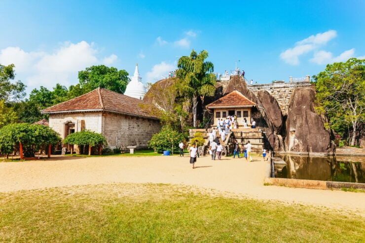 From Negombo: Anuradhapura to Wilpattu National Park 2-Day - Exploration of Anuradhapura Ruins