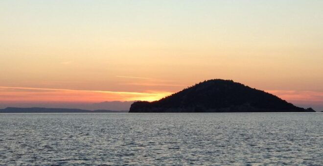 From Neos Marmaras: Sunset Sailing Tour to Coves & Islands - Important Information for Participants
