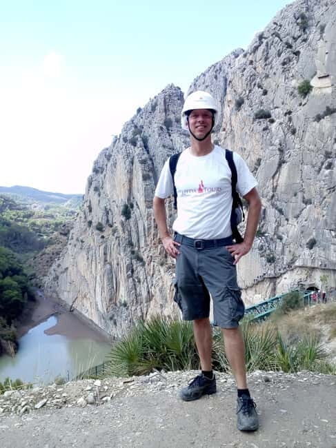 From Nerja to Málaga: Caminito del Rey Private Tour - The Walk to the Actual Caminito del Rey