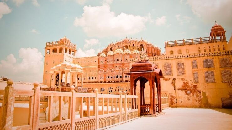 From New Delhi: Jaipur Tour by Fast Train or by Private Car - Tour Details