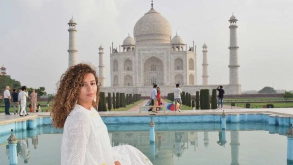 From New Delhi: Overnight Taj Mahal Tour By Superfast Train - Day 2 Highlights and Return Journey