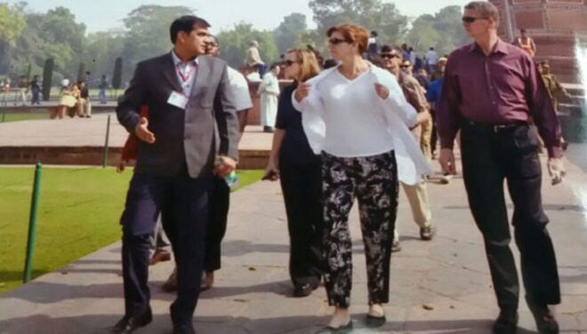 From New Delhi: Private Customize Agra Tour With Transfer - Tour Itinerary