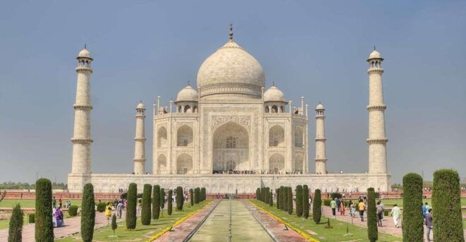 From New Delhi: Taj Mahal Sunrise Tour With Fatehpur Sikri - Experience