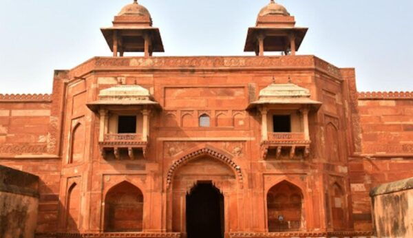 From New Delhi: Taj Mahal Sunrise Tour With Fatehpur Sikri - Frequently Asked Questions
