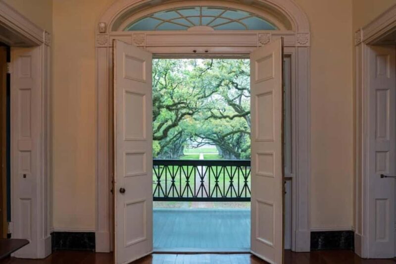 From New Orleans: Oak Alley and Laura Plantation Guided Tour - FAQ