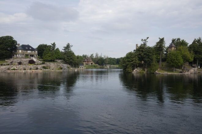 From New York City: Niagara Falls & 1000 Islands 3-Day Tour - Walk Through Watkins Glen Canyon