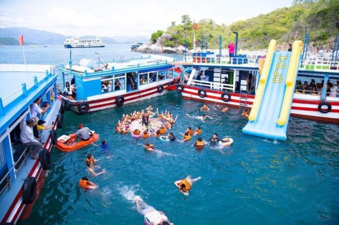 From Nha Trang: Deluxe Ocean Tour Snorkeling, Bbq& Mud Bath - Snorkeling Experience