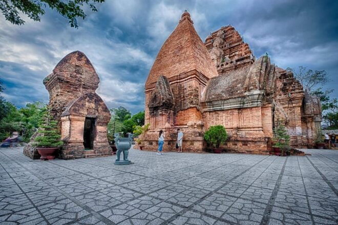 From Nha Trang: Visit 5 Most Beautiful Places In The City - Long Son Pagoda