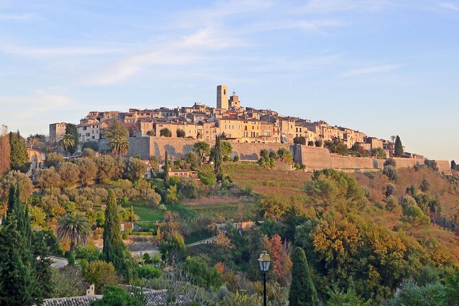 From Nice 1/2 Day Tour Gourdon, St-Paul , Tourrettes & Grasse - Selecting Date and Travelers