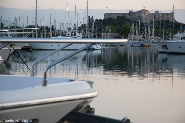 From Nice: Cannes, Antibes & Saint-Paul-de-Vence Tour - Exploring Cannes