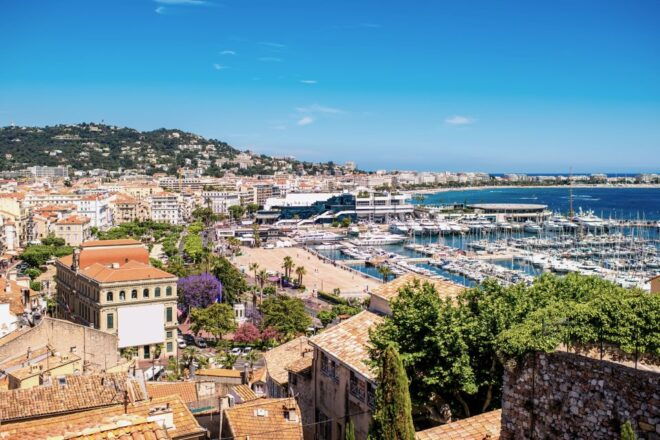 From Nice: Full-Day Best of the Riviera - Admiring the French Riviera Marina in Antibes