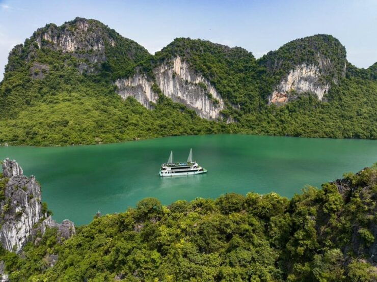 From Ninh Binh : 2 Days Lan Ha Bay, Cat Ba Island Overnight - Day 1 Itinerary