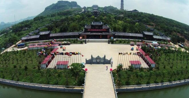 From Ninh Binh : Hoa Lu , Trang An, and Mua Cave Day Tour - Scenic Trang An