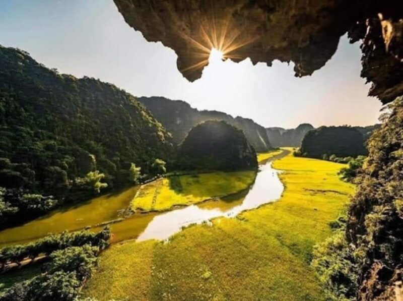 From Ninh Binh: Hoa Lu, Trang An, Mua Cave, & Bich Dong Tour - Itinerary Highlights