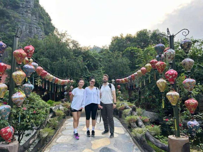 From Ninh Binh : Motobike Tour Trang An, Mua Cave 6-Hours - Group Size and Languages