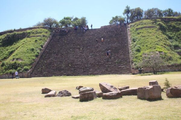 From Oaxaca: Monte Alban Experience and Private City Tour - Oaxacas Vibrant Gastronomy