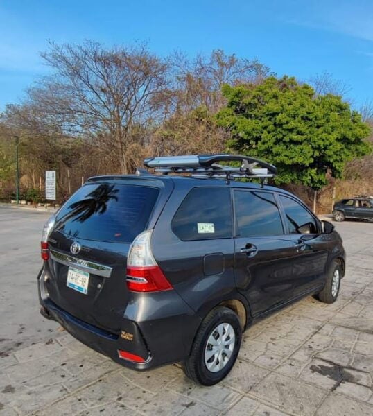 From Oaxaca: Transfer to Puerto Escondido - Languages Offered