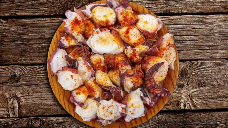 From Oia: 9-Day Guided Camino Walking Tour to Santiago - Practical Details and Value Analysis