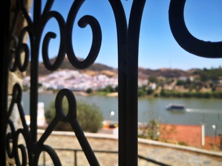 From Olhão: Alcoutim Village Trip With Boat Ride and Castle - Experience Highlights