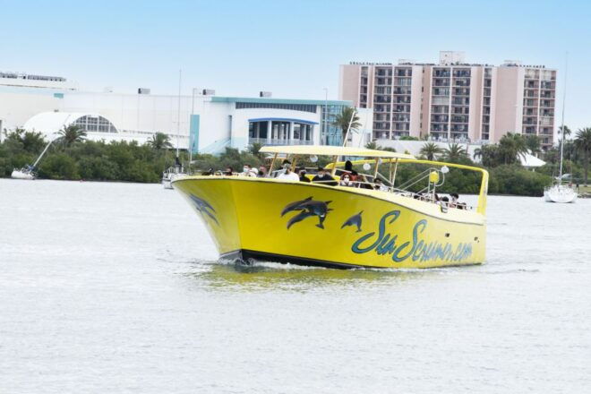 From Orlando: Clearwater Beach Speedboat Tour With Lunch - Tour Guide