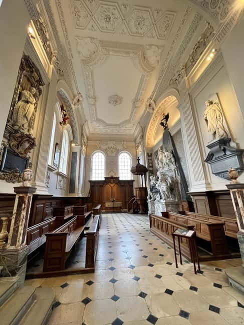 From Oxford: Churchill Tour to Blenheim Palace & his grave. - Good To Know