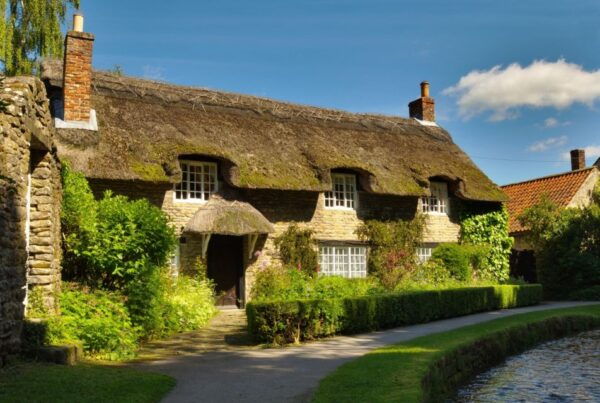 From Oxford: Cotswolds Towns and Villages Small Group Tour - Duration and Meeting Point