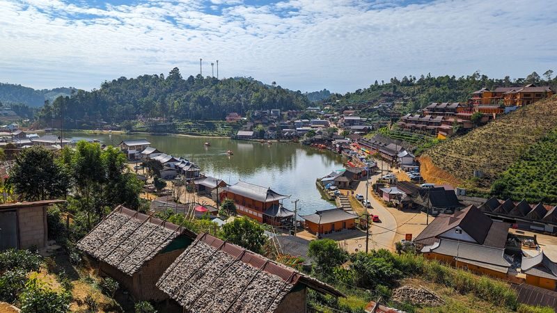 From Pai: Mae Hong Son Highlights - Full Day Private Car Tour - The driver makes the difference