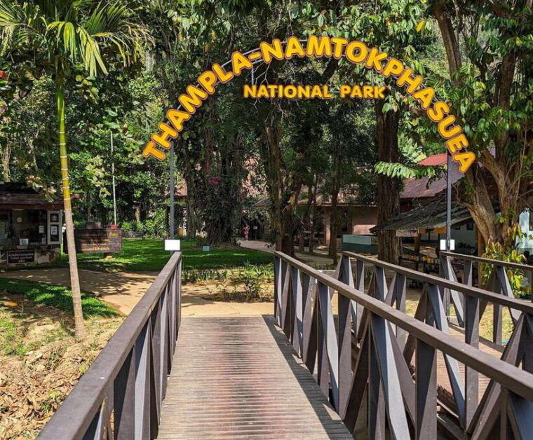 From Pai: Private Mae Hong Son Highlights Car Tour - Cultural Immersion at Ban Rak Thai