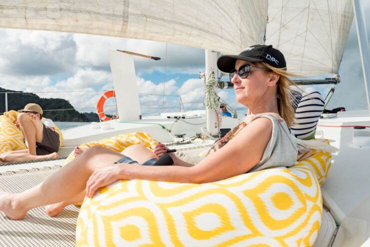 From Paihia: Bay of Islands Island-Hopping Sailing Cruise - Experience