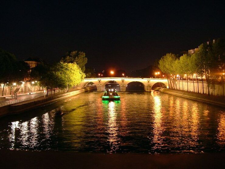 From Paris: Dinner Cruise on The Magical River Seine - Experience