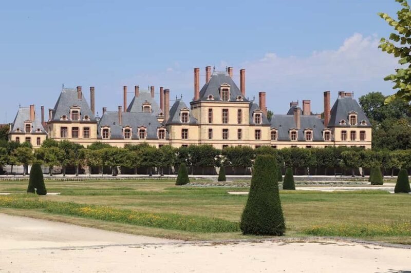 From Paris: Half-Day Tour to Fontainebleau Castle & Barbizon - What’s Included and What’s Not