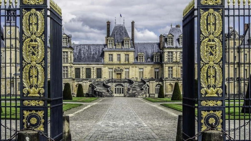 From Paris: Half-Day Tour to Fontainebleau Castle & Barbizon - Who Is This Tour Best For?