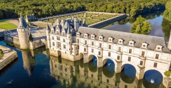 From Paris: Loire Valley Castles Day Trip With Wine Tasting - Customer Reviews and Feedback