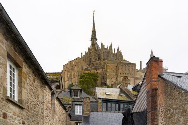 From Paris: Mont Saint Michel Day Trip With a Guide - Itinerary Overview