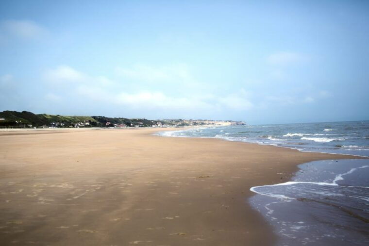 From Paris: Normandy D-Day Beaches Day Trip With Lunch - Lunch Experience in Normandy