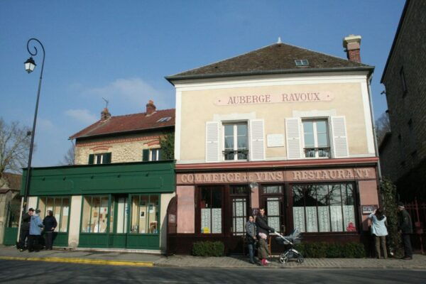 From Paris: Private Day Trip to Giverny and Auvers Sur Oise - Common Questions