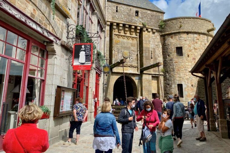 From Paris: Private Mont Saint-Michel & Normandy D-Day Tour - Key Attractions Explored