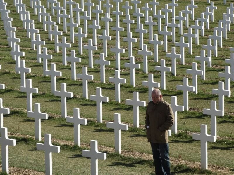 From Paris: Private Normandy D-Day Beaches Tour - Colleville Cemetery