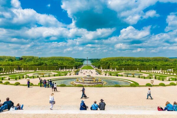 From Paris: Roundtrip Shuttle to Versailles - Transportation