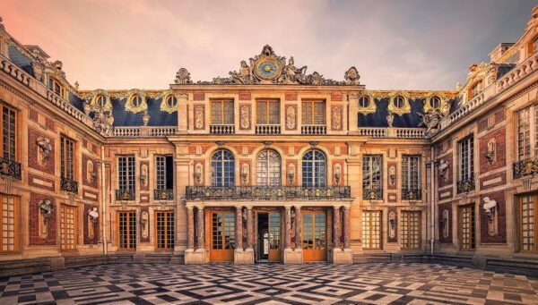 From Paris: Roundtrip Shuttle to Versailles - The Sum Up